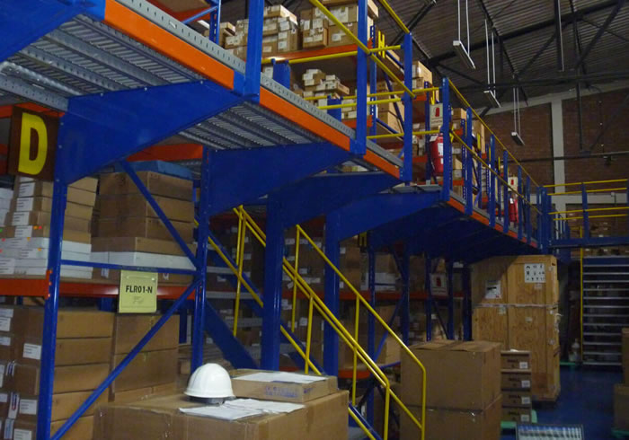 Racks de Almacenamiento Industrial en lima peru